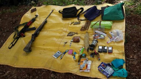 Gumla, Jharkhand 25 July 2015 :: Recovered arms and ammunitions after an encounter with CPI Maoists at Chainpur Police station of Gumla district in Jharkhand on Saturday. Photo-Ratan Lal